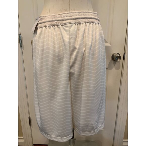 Nike Dri-Fit Gray & White Geometric Print Basketball Shorts, Size M, NWT! $62 - Picture 7 of 9